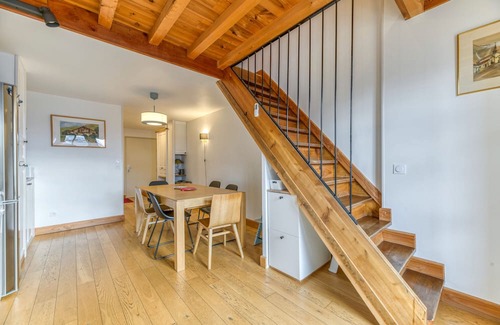 Villard-Reculas Apartamento | Apartment 'Tout Confort Et Moderne Granges 33' with Mountain View, Balcony and Wi-Fi