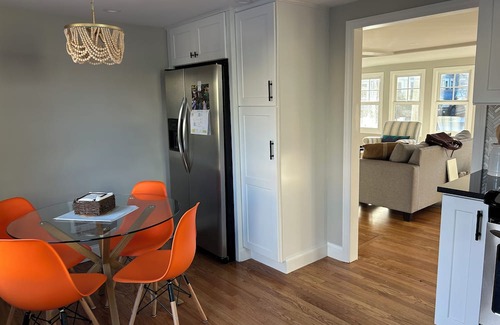 Barrington Casa | Cottage by the Bay: Cozy 2-bedroom house in charming Barrington with AC, WiFi
