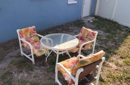 Apollo Beach Casa | Charming 2/1 in the Heart of Apollo Beach.