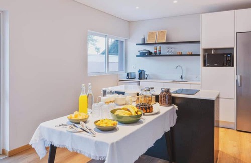 Esmoriz Casa | BeSunny Slowness n' Outdoors - Red Squirrel, Double Room with Private Garden