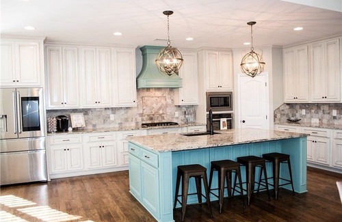 Waverly Casa | Ideal gameday house in Auburn with pool, theater, lake, putting green, and more!