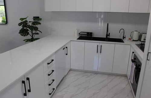East Perth Casa | Luxury Home near Optus Stadium