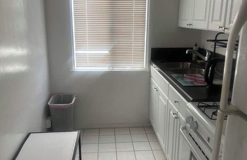 Downtown Apartamento | Enchanting studio apartment in Santa Monica