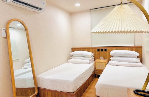 Ximending Casa | Cat Tail Pocket Inn ximen