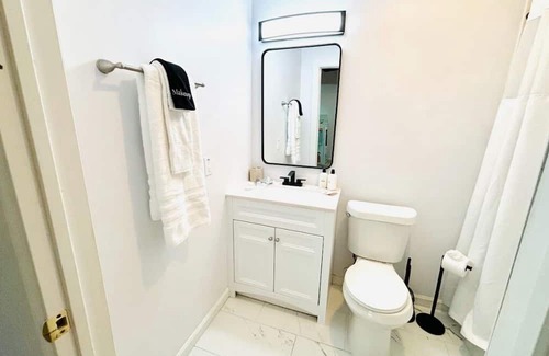 Farmers Branch Casa | Charming Family Home in Quiet Farmers Branch