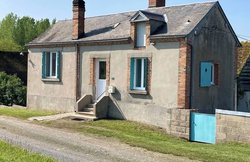 Argent-sur-Sauldre Casa | Canal-side house