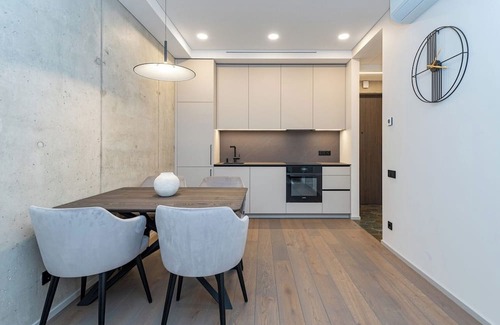 Kaunas Apartamento | Urban 1 BD Apartment with EV by Hostlovers