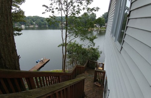 Hopatcong Casa | Peaceful Lakefront Home in no-wake zone