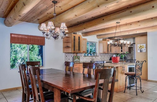 Paso Robles Cabina | 4-bedroom cabin at Lake Nacimiento in Running Deer Ranch