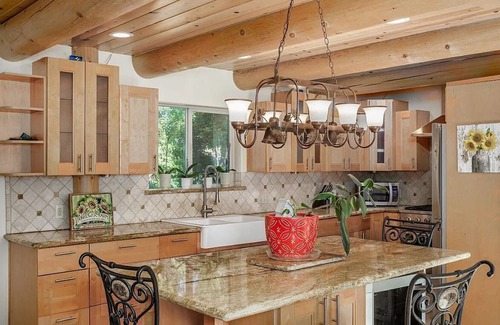 Paso Robles Cabina | 4-bedroom cabin at Lake Nacimiento in Running Deer Ranch