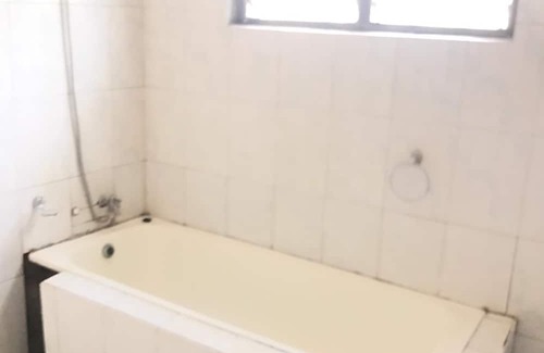 Nungua Casa | Charming 1-bedroom apartment with AC ,washing machine and WiFi in Accra Region