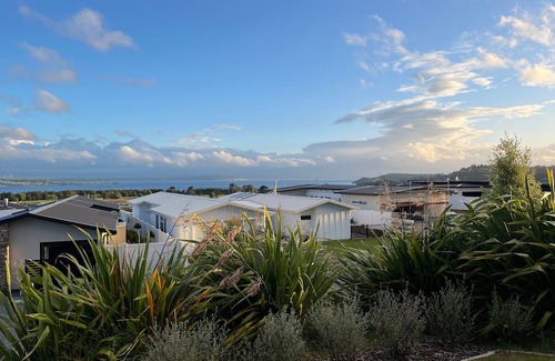 Nukuhau Casa | Panoramic Paradise: Stunning Lake and Mountain Views in Taupō