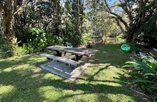 Dundowran Beach Apartamento | Welcome to "Margaritaville" - Where it is always 5 O'clock somewhere!!!