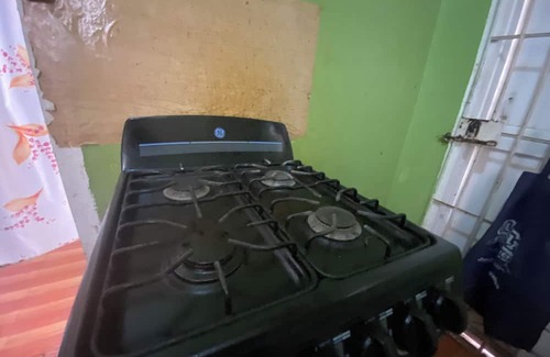 Havendale Cabaña | Charming cottage in superb Kingston with AC, WiFi