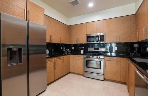 Downtown Apartamento | Beachfront Bliss: Stunning Ocean view right on Sand