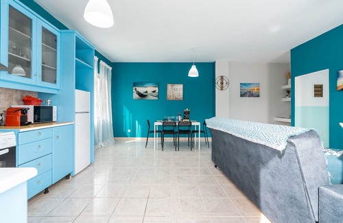 Theologos Apartamento | Apartment 'Bella's House' with Mountain View, Wi-Fi and Air Conditioning