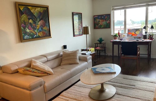 Coquitlam Apartamento | Sublet Jan.&Feb. 2025 Downtown Coquitlam. 5 min. from Skytrain and Coq. Centre