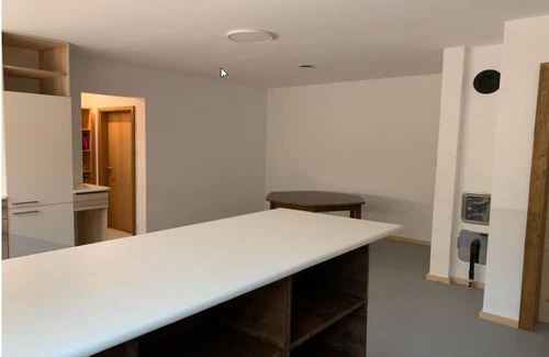 Westendorf Apartamento | Bright 4-room basement apartment with private access and 3 parking spaces