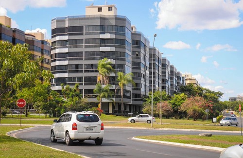 Sudoeste e Octogonal Apartamento | Renovated, Modern and Complete Apartment in Sudoeste