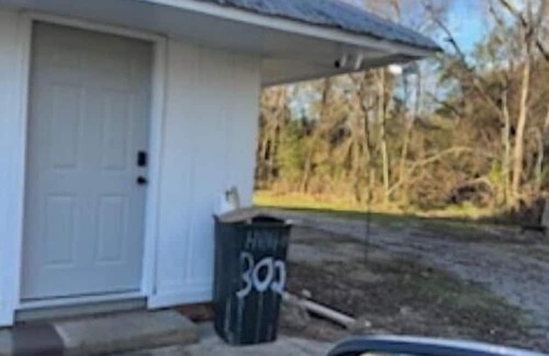Marksville Casa | Charming 4-bedroom house in Marksville with AC, WiFi.