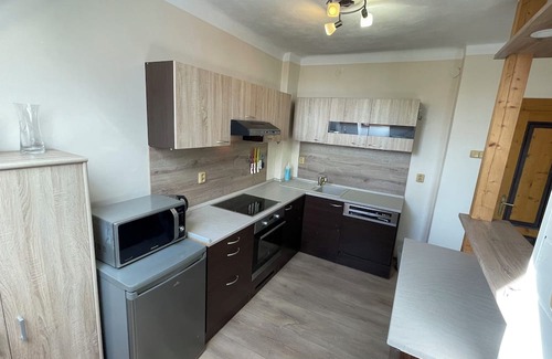 Prague 16 Casa | Peripheral Valley View