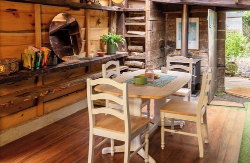 Olinda Cabina | The Old Logger's Cabin @ Forrest Olinda