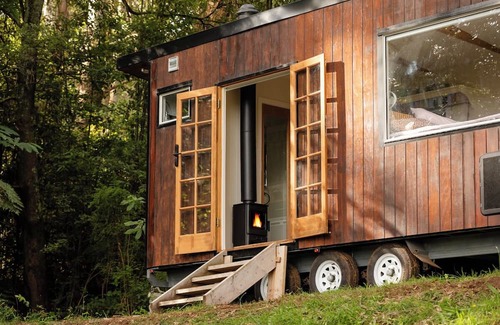 Olinda Cabina | LYREBIRD LOOKOUT a Tiny Home at Forrest, a mountain forest retreat in Olinda