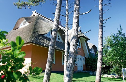 Ostseebad Ahrenshoop Apartamento | Spacious basement apartment near the beach