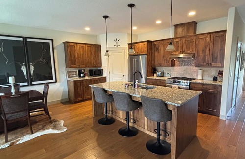 Battle Ground Casa | Charming 3-bedroom house with WiFi, AC in peaceful Battle Ground