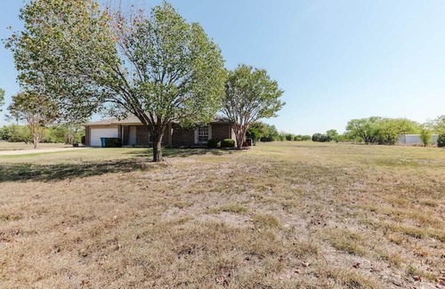 Oak Point Casa | Cozy 3BR Family Home with Large Yard, Sleeps 7