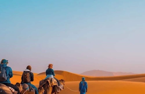 Timahdite Alquiler De RV | Merzouga Camel Ride & Overnight Desert Camp
