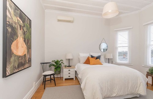 Kingsland Casa | Spacious 4-bedroom house in marvelous Auckland with WiFi, AC