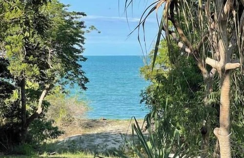 Hideaway Bay Casa | Hydeaway Haven - Plunge Pool - Beachfront