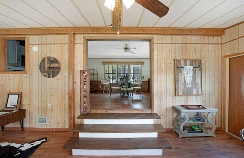 River Ranch Casa | 429d) Beautiful home + grill