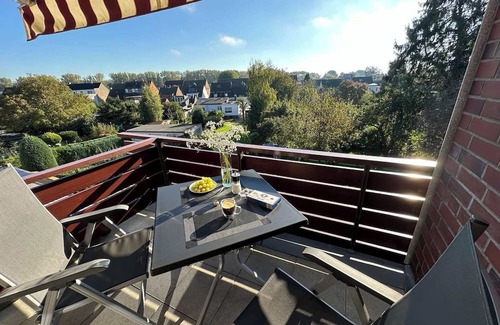 Roggendorf/Thenhoven Apartamento | Modern, spacious apartment with home office and balcony