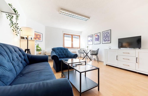 Bad Saeckingen Apartamento | Charming 3-Bedroom Retreat in the Heart of Bad Säckingen – Your Perfect Getaway!