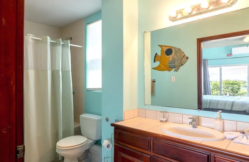 San Pedro Apartamento | Charming lakefront apartment with stunning views