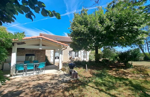 Saint-Pierre-de-Buzet Apartamento | Gîte "Les Glycines" 3 bedrooms