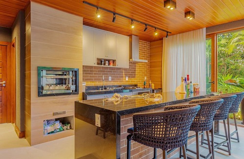 Castelo da Torre Casa | PF83 High Standard House with 5 Suites - Praia Bella, Exclusive Access to the Beach - Praia do Forte