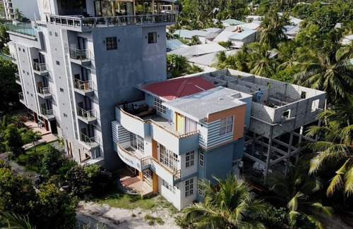 Fuvahmulah Casa | Spacious 6-bedroom house in marvelous Fuvahmulah with AC, WiFi