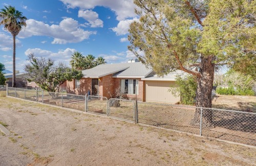 Pomerene Casa | 11 Mi to Kartchner Caverns: Home w/Yard in Benson