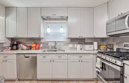 Greater Third Ward Casa | Charming 3 br house with WiFi, AC in enjoyable HoustonnNear NRG stadium/downtown