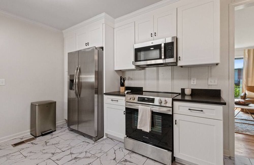 Northport Casa | Cottage on 26th - 3.5 miles from Bryant Denny Stadium