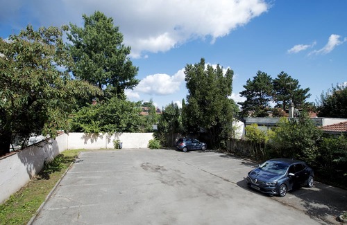 Bron Casa | Double room-Standard-Ensuite with Shower-Garden view