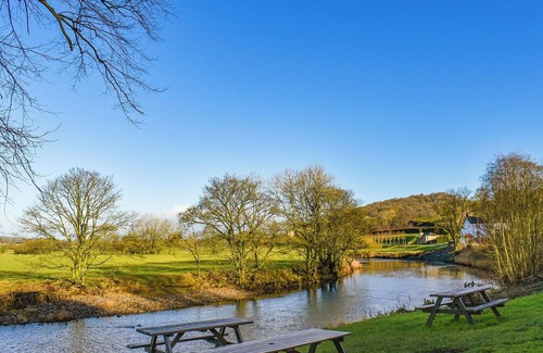 Barnoldswick Cabaña | Nestled on the Lancashire and Yorkshire border is Pendle’s hidden gem, Earby.