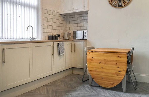 Barnoldswick Cabaña | Nestled on the Lancashire and Yorkshire border is Pendle’s hidden gem, Earby.