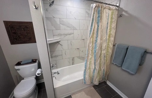 Iowa City Casa | Old City Charm
