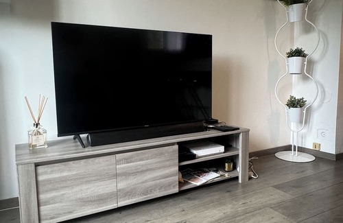 Saint-Jean Eudes Saint-Gilles Apartamento | Charming 1-bedroom apartment with WiFi, fitness room in marvelous Caen
