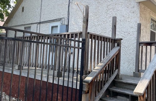 South Side Casa | Spacious 6-bedroom house with fitness room, WiFi in enchanting Billings