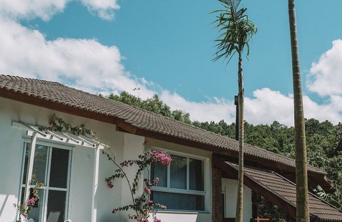 Florianopolis Casa | Linda Suíte com Hidro e Piscina - CasaIvan